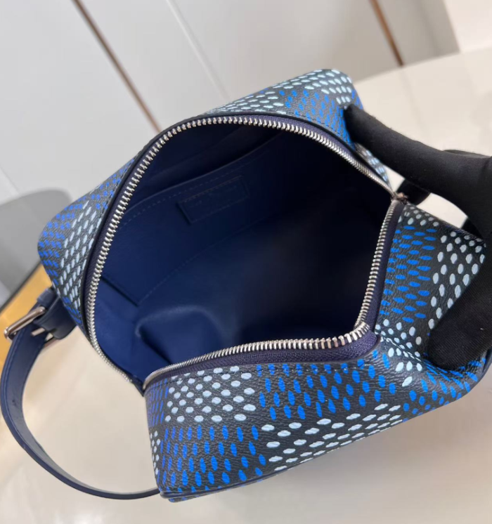 Dopp Kit Locker “22*12*12CM” 053