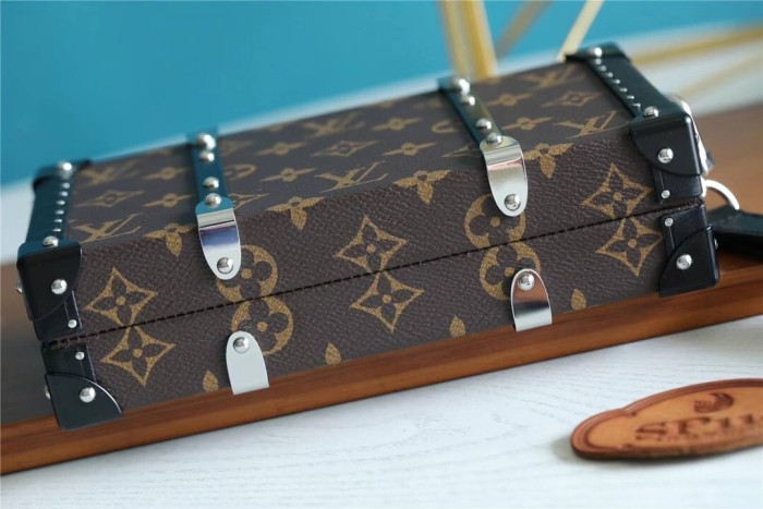 Neo Wallet Trunk Crossbody  Bag “23.5*13.3*6.5CM” 055