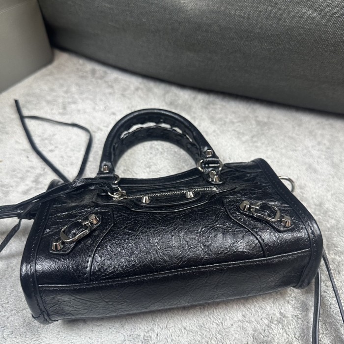 Le City Nano Handbag“19*12*5CM”-056=