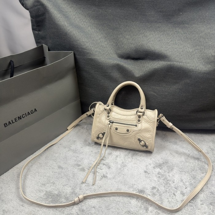 Le City Nano Handbag“19*12*5CM”-056=