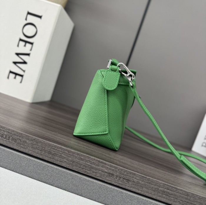 Puzzle Edge Bag In Soft Grained Calfskin“18*12.5*8CM”-035=