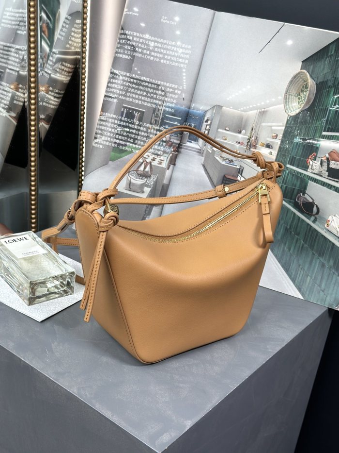Mini Hammock hobo in classic calfskin“28*17*9.5CM”-006=