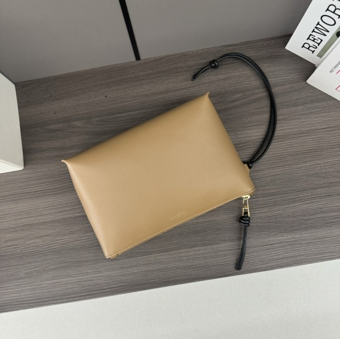 Knot T Pouch In Shiny Nappa Calfskin“22.5*15.5*5.5CM”-063=