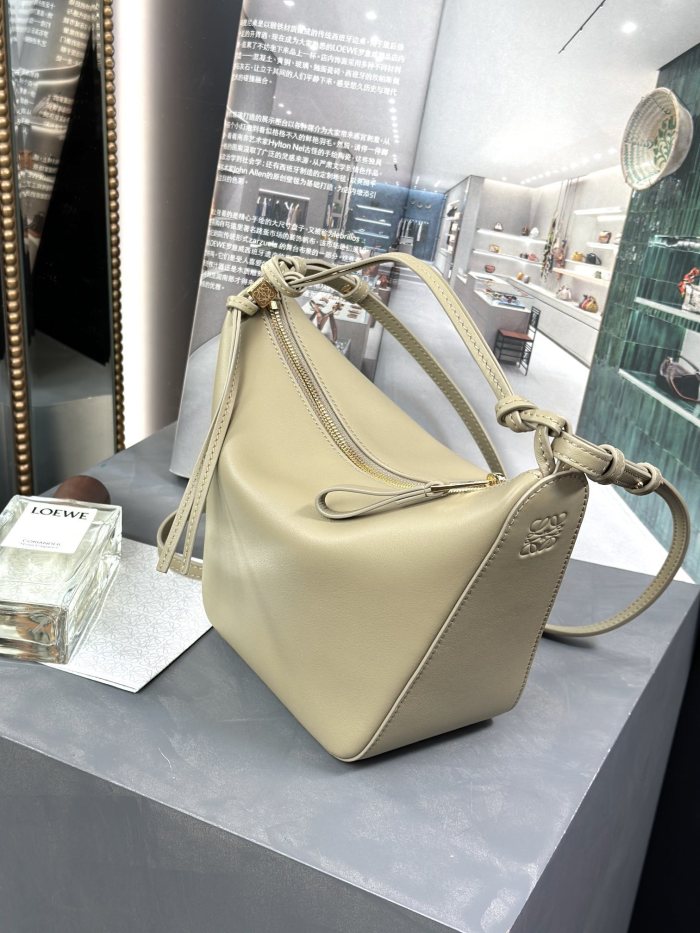 Mini Hammock hobo in classic calfskin“28*17*9.5CM”-006=