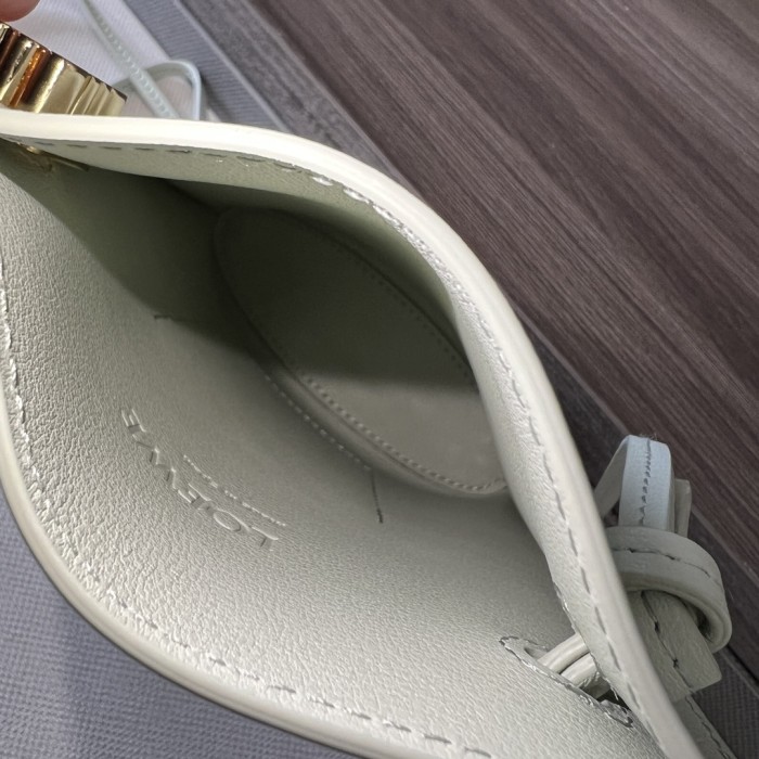 Pebble Dice Pocket In Classic Calfskin“21*15*5CM”-085=