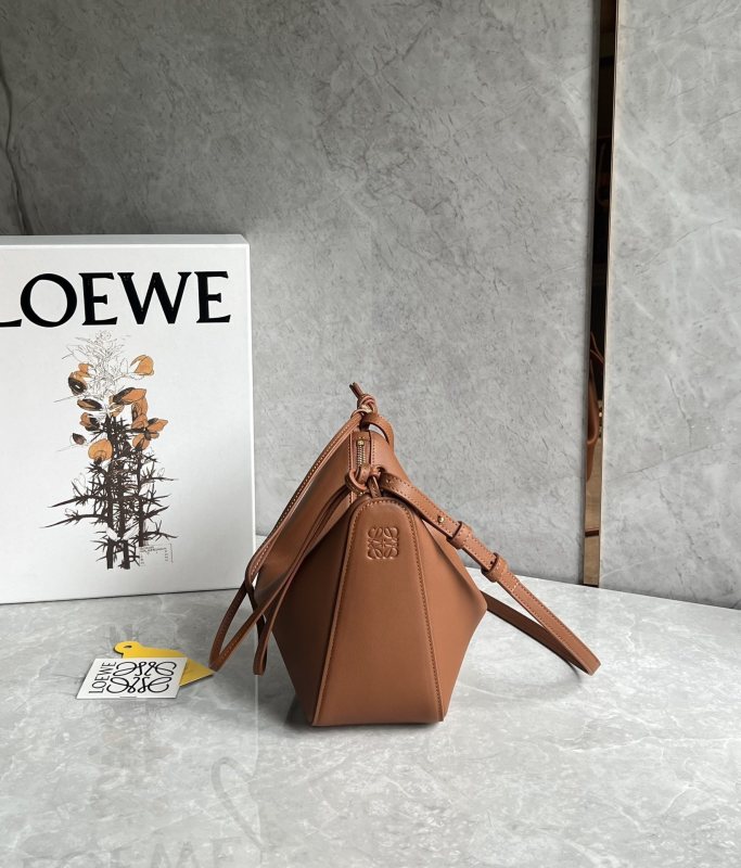 Hammock Hobo In Classic Calfskin“28*17*9.5CM”-067=