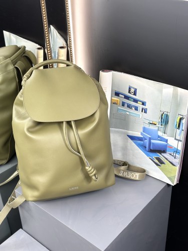 Flamenco backpack in shiny supple calfskin“40*36*16CM”-0501=