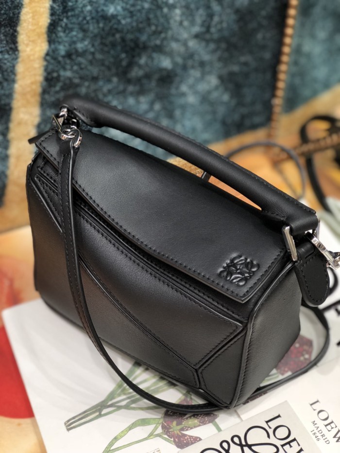 Mini Puzzle bag in classic calfskin“18*12.5*8CM”-085=