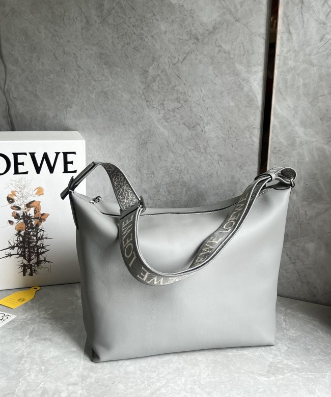 Cubi crossbody bag in supple smooth calfskin and jacquard“44*30*18CM”-068=