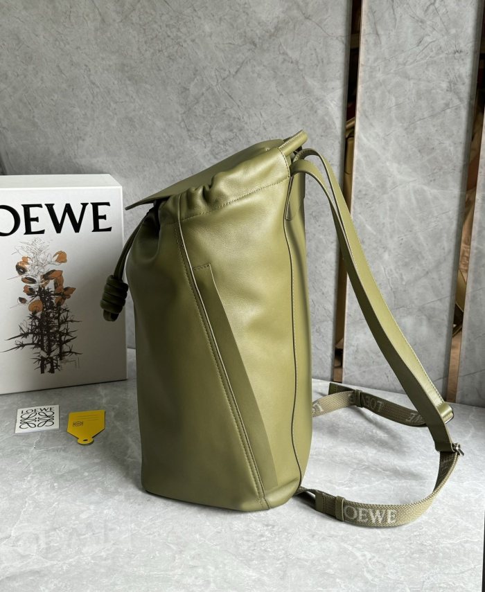 Flamenco backpack in shiny supple calfskin“40*36*16CM”-0031=
