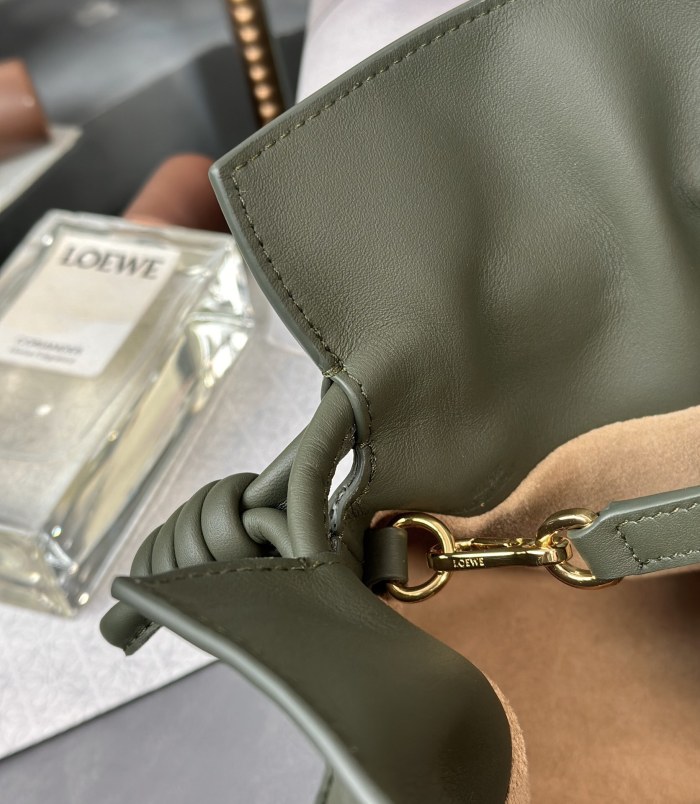 Mini Flamenco clutch in nappa calfskin“22.5*18*9CM”-006=