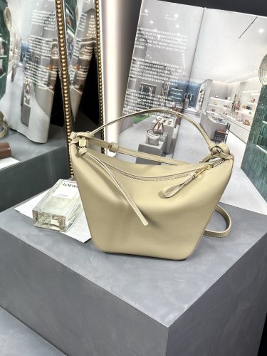 Mini Hammock hobo in classic calfskin“28*17*9.5CM”-006=