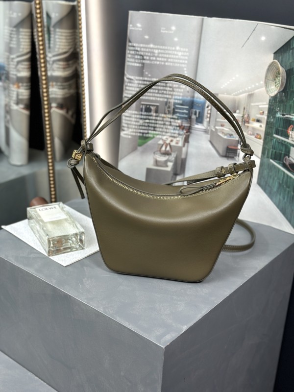 Mini Hammock hobo in classic calfskin“28*17*9.5CM”-006=