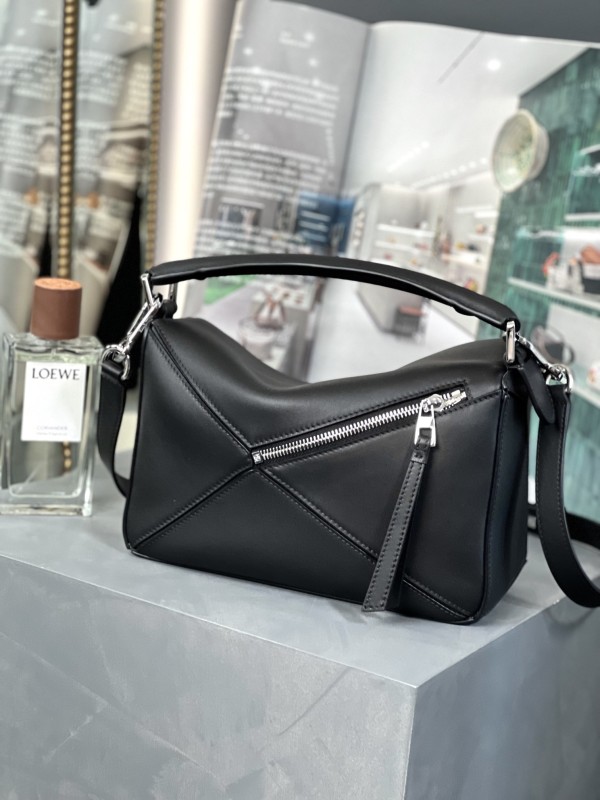 Small Puzzle bag in classic calfskin“24*14*11CM”-066=