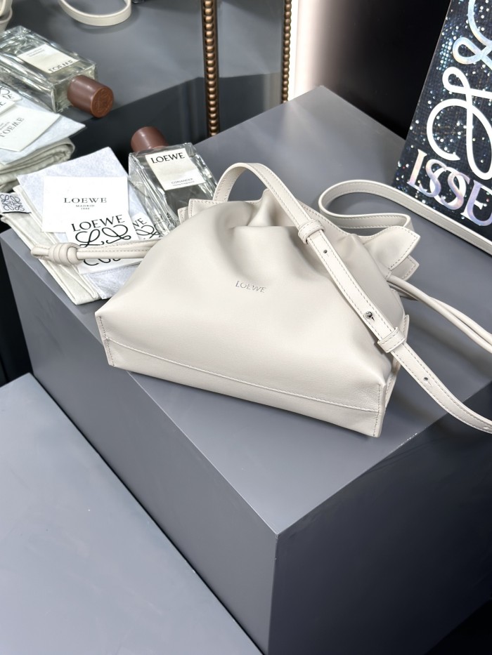 Mini Flamenco clutch in nappa calfskin“22.5*18*9CM”-006=