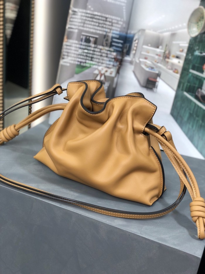 Mini Flamenco clutch in nappa calfskin“22.5*18*9CM”-006=