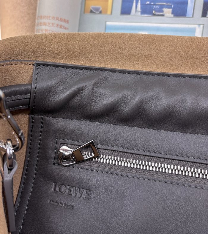 Flamenco satchel in shiny supple calfskin“34*24*14CM”-038=