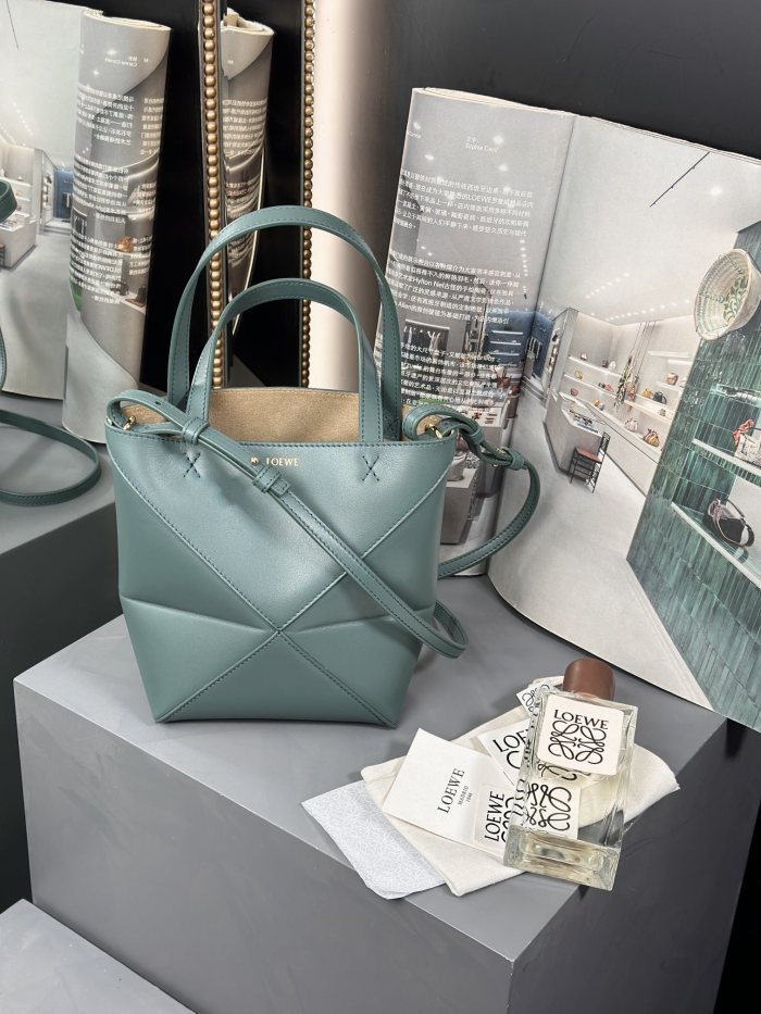 Mini Puzzle Fold tote in shiny calfskin“20*16.5*9.5CM”-085=