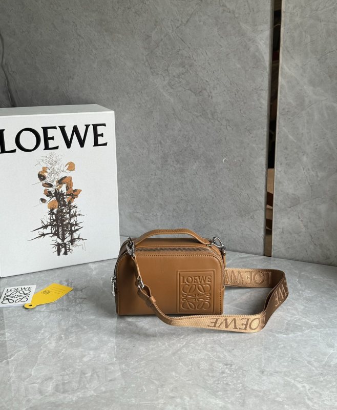 Mini crossbody camera bag in satin calfskin “18*13*7CM”-008=