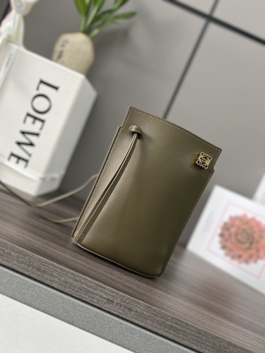 Pebble Dice Pocket In Classic Calfskin“21*15*5CM”-085=