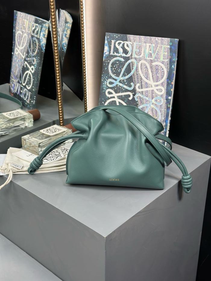 Mini Flamenco clutch in nappa calfskin“22.5*18*9CM”-006=