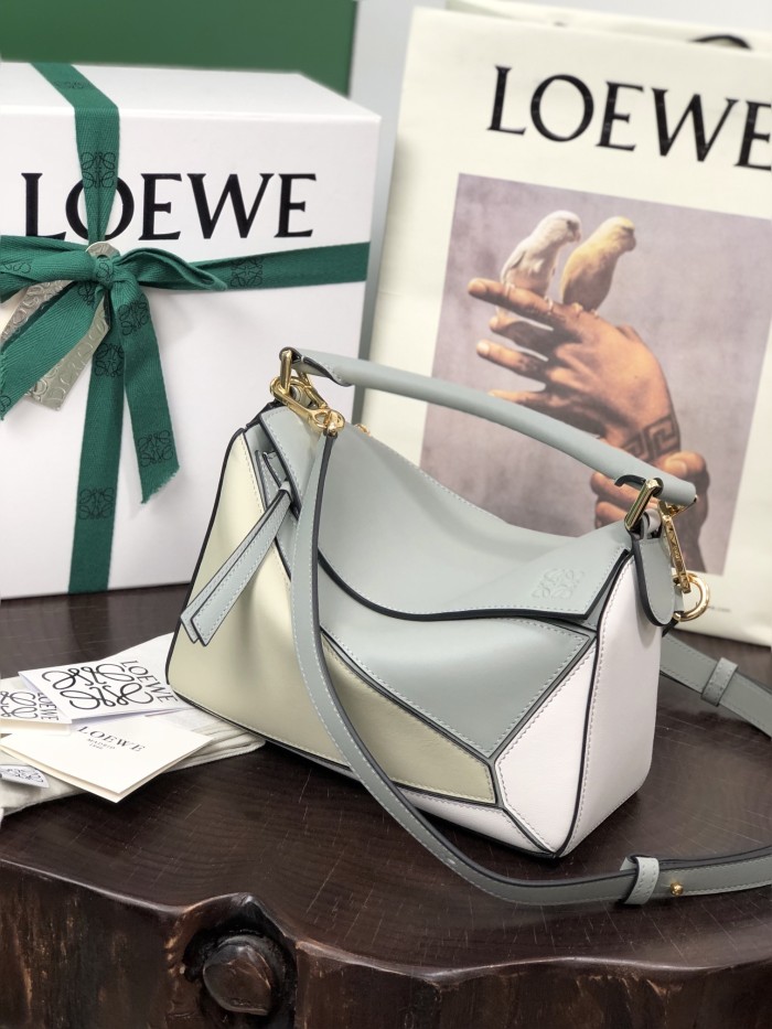 Small Puzzle bag in classic calfskin“24*14*11CM”-066=