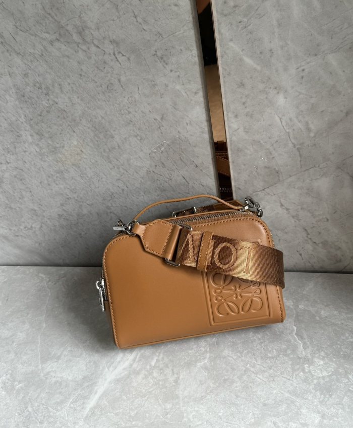 Mini crossbody camera bag in satin calfskin “18*13*7CM”-008=