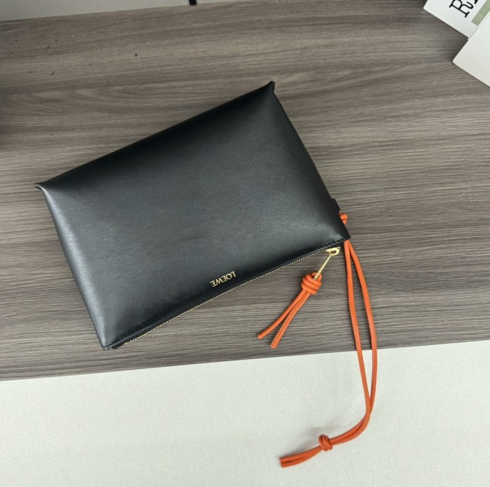 Knot T Pouch In Shiny Nappa Calfskin“22.5*15.5*5.5CM”-063=