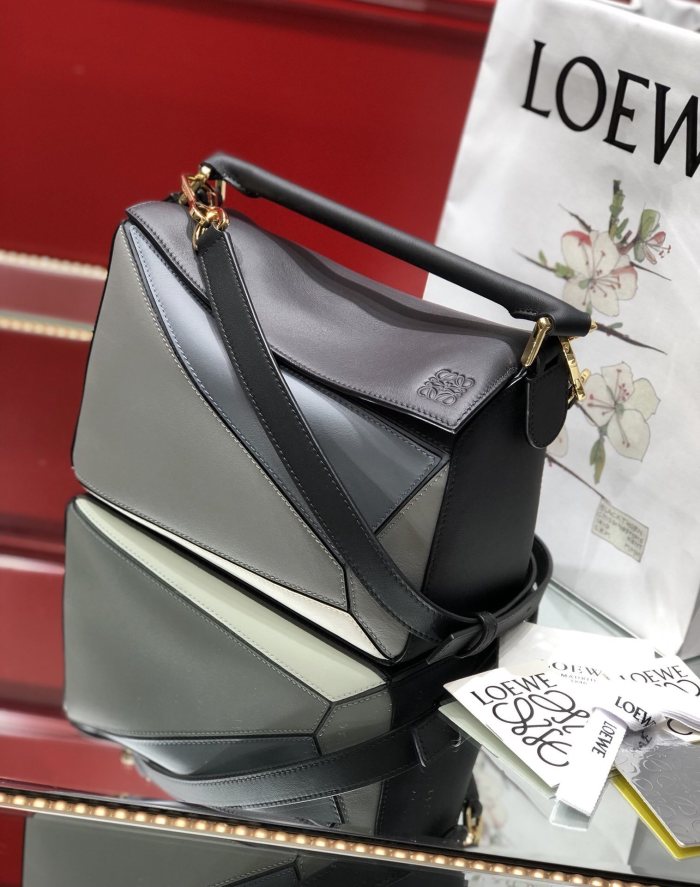 Small Puzzle bag in classic calfskin“24*14*11CM”-066=