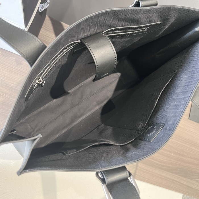 Buckle Zip tote in soft grained calfskin“39*32*8CM”-0501=