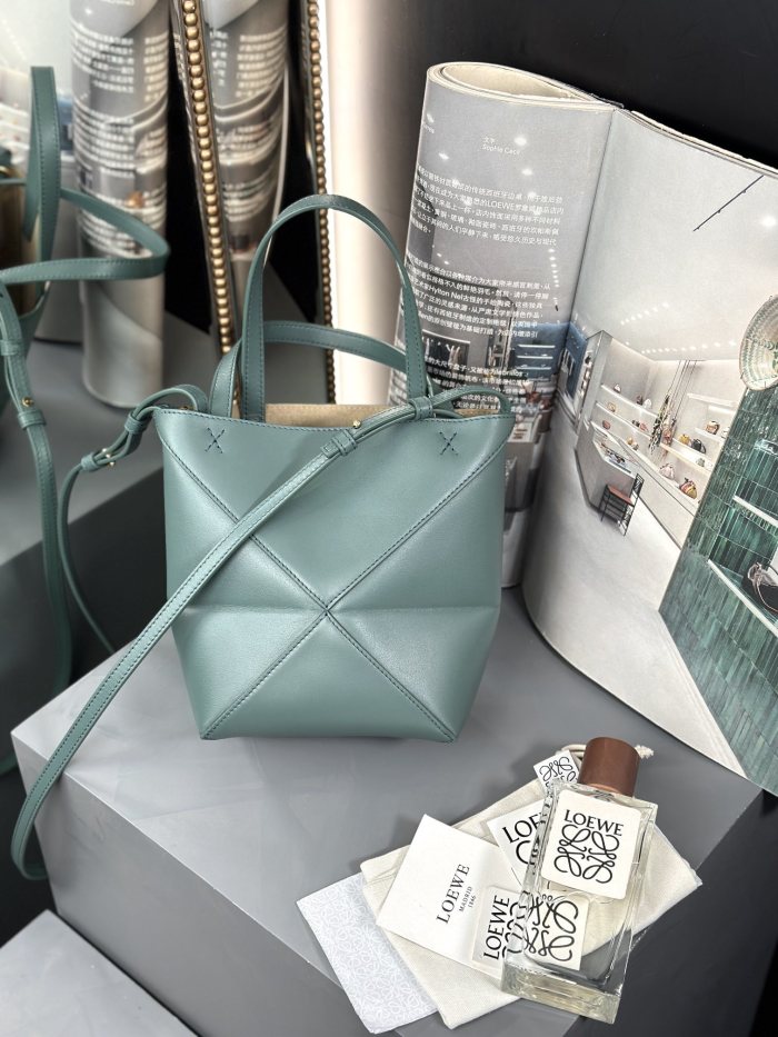 Mini Puzzle Fold tote in shiny calfskin“20*16.5*9.5CM”-085=