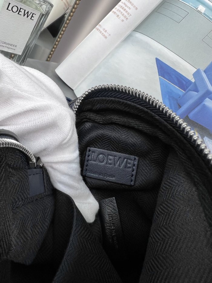 XS Military messenger bag in supple smooth calfskin and jacquard“24.5*18*10.5CM”-056=