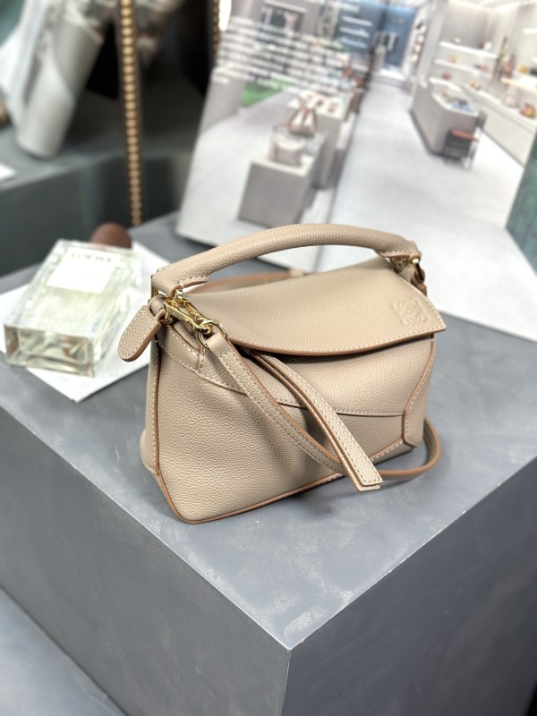 Mini Puzzle Edge bag in soft grained calfskin“18*12.5*8CM”-085=