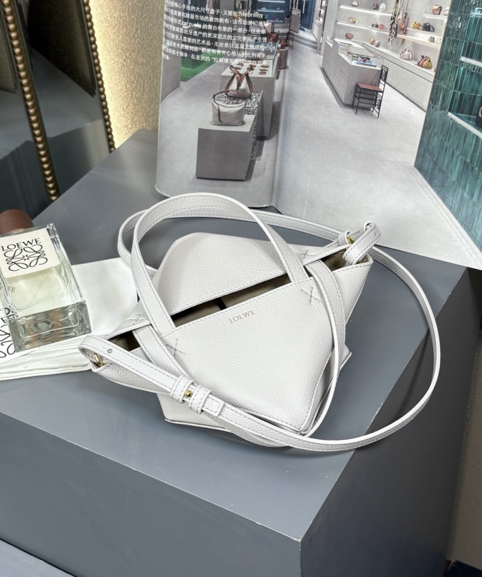 Mini Puzzle Fold tote in soft grained calfskin“20*16.5*9.5CM”-085=