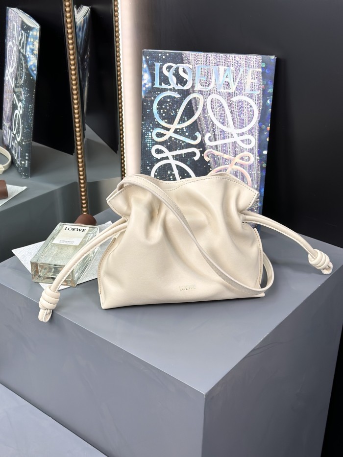 Mini Flamenco clutch in nappa calfskin“22.5*18*9CM”-006=