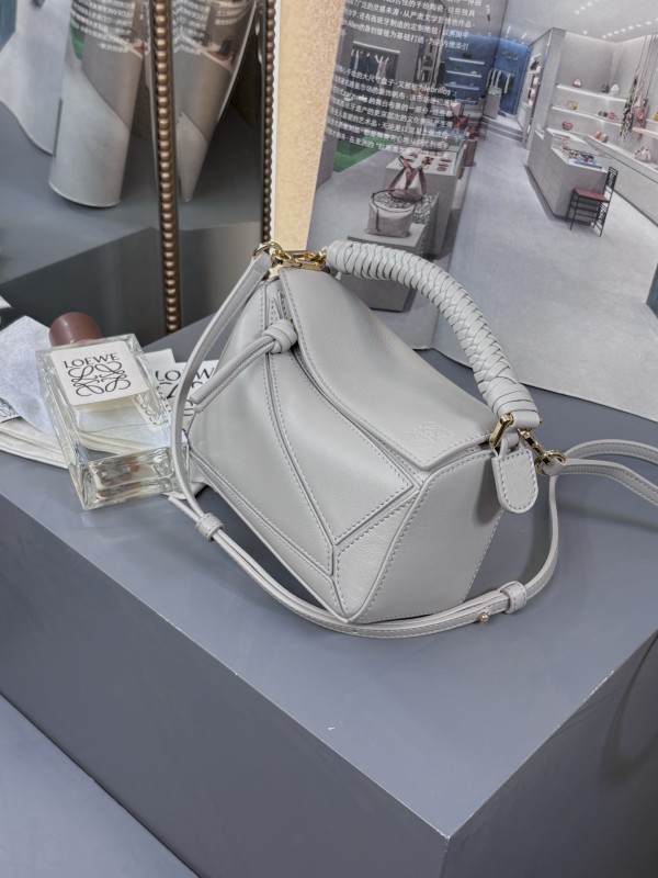 Mini Puzzle bag in smooth calfskin“18*12.5*8CM”-056=