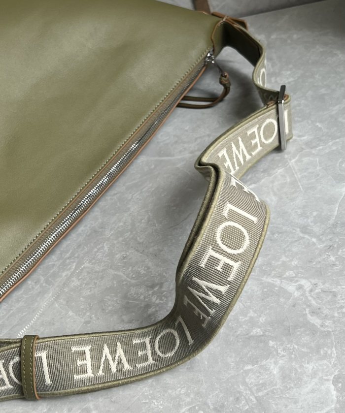 Cubi crossbody bag in supple smooth calfskin and jacquard“44*30*18CM”-068=