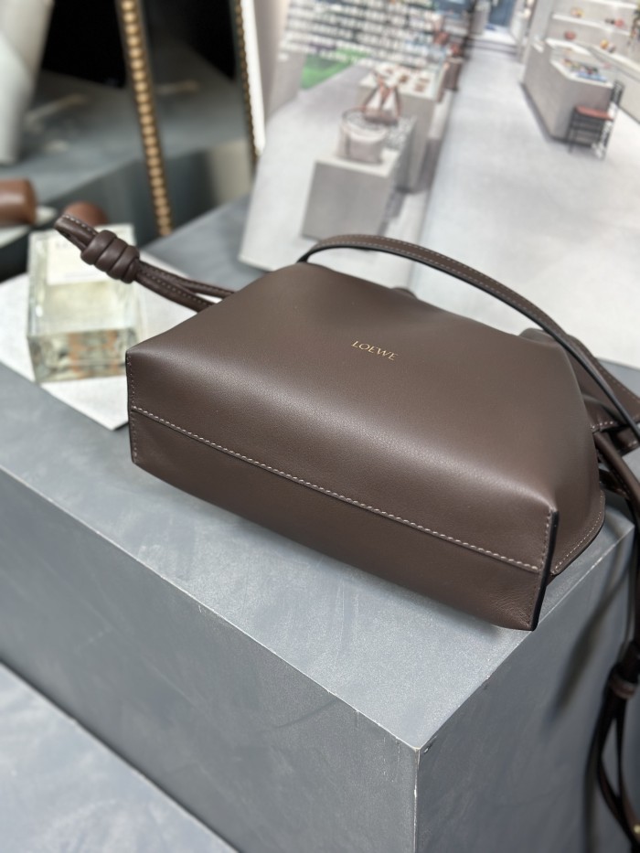 Mini Flamenco clutch in nappa calfskin“22.5*18*9CM”-006=