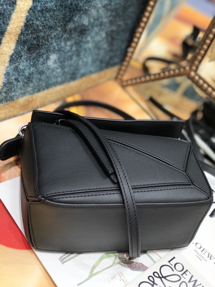 Mini Puzzle bag in classic calfskin“18*12.5*8CM”-085=