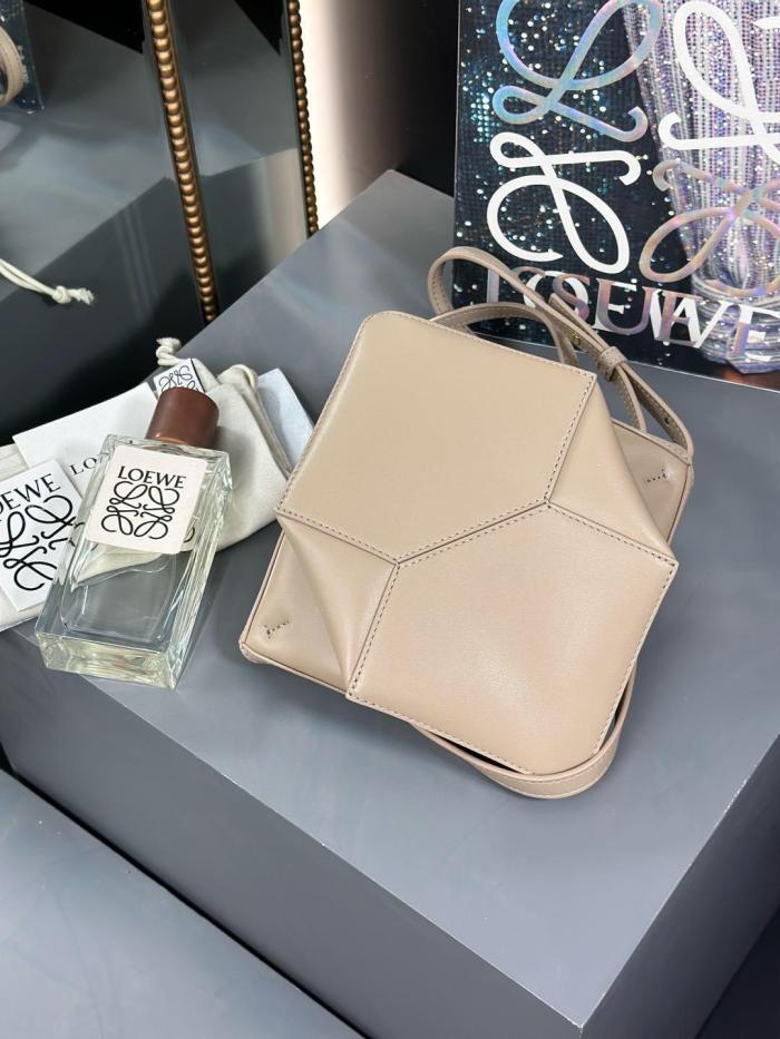 Mini Puzzle Fold tote in shiny calfskin“20*16.5*9.5CM”-085=