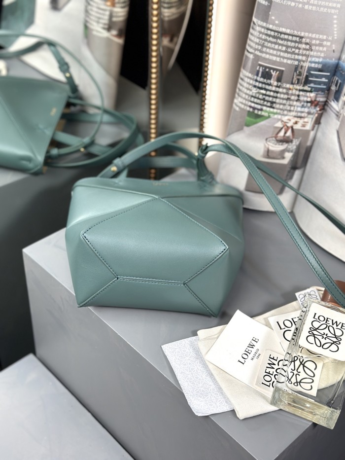 Mini Puzzle Fold tote in shiny calfskin“20*16.5*9.5CM”-085=