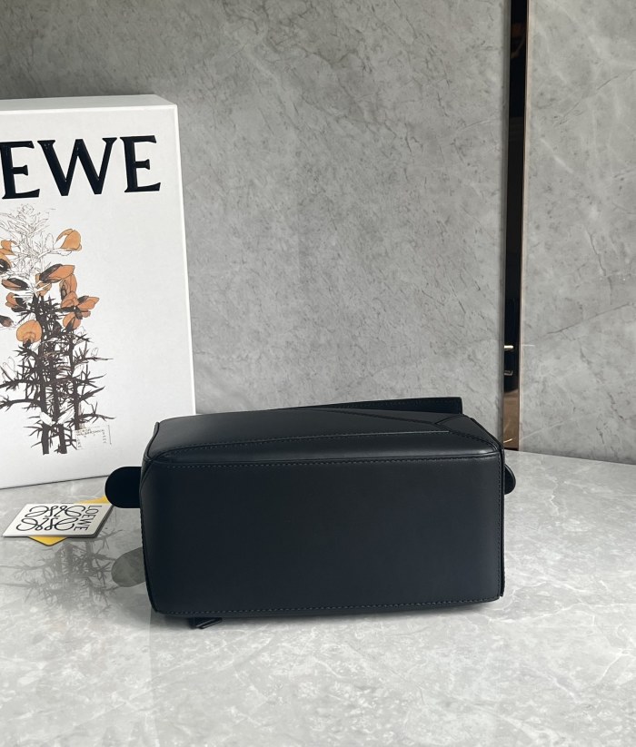 Puzzle Edge Bag In Soft Grained Calfskin“24*16.5*10.5CM”-009=