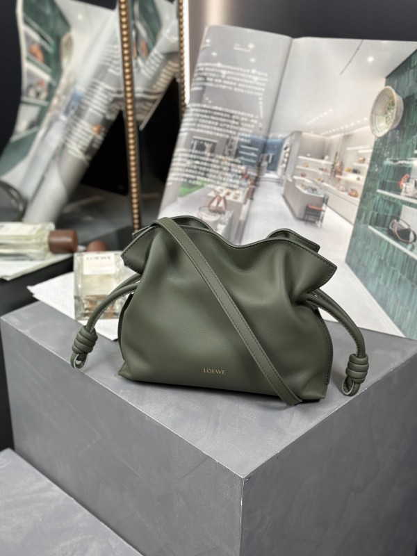 Mini Flamenco clutch in nappa calfskin“22.5*18*9CM”-006=