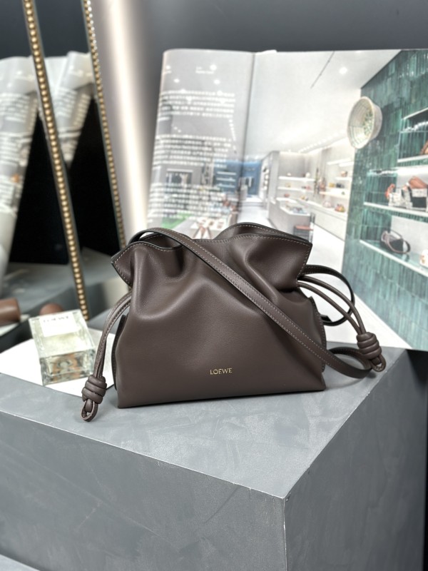 Mini Flamenco clutch in nappa calfskin“22.5*18*9CM”-006=