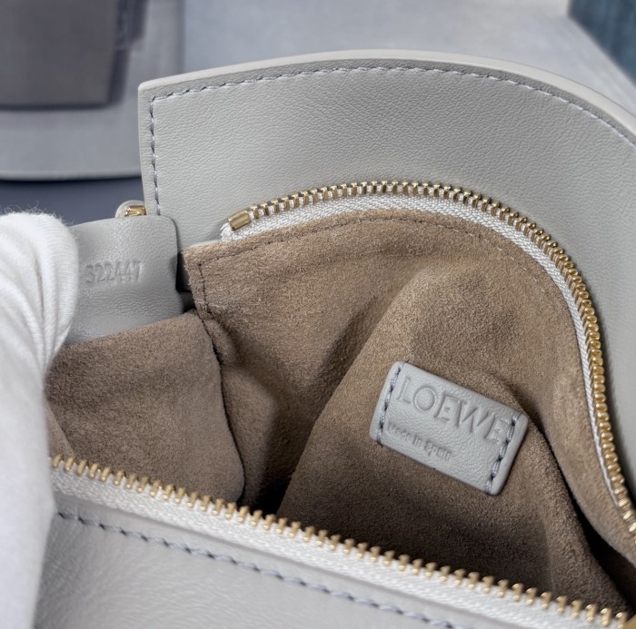 Mini Puzzle bag in smooth calfskin“18*12.5*8CM”-056=