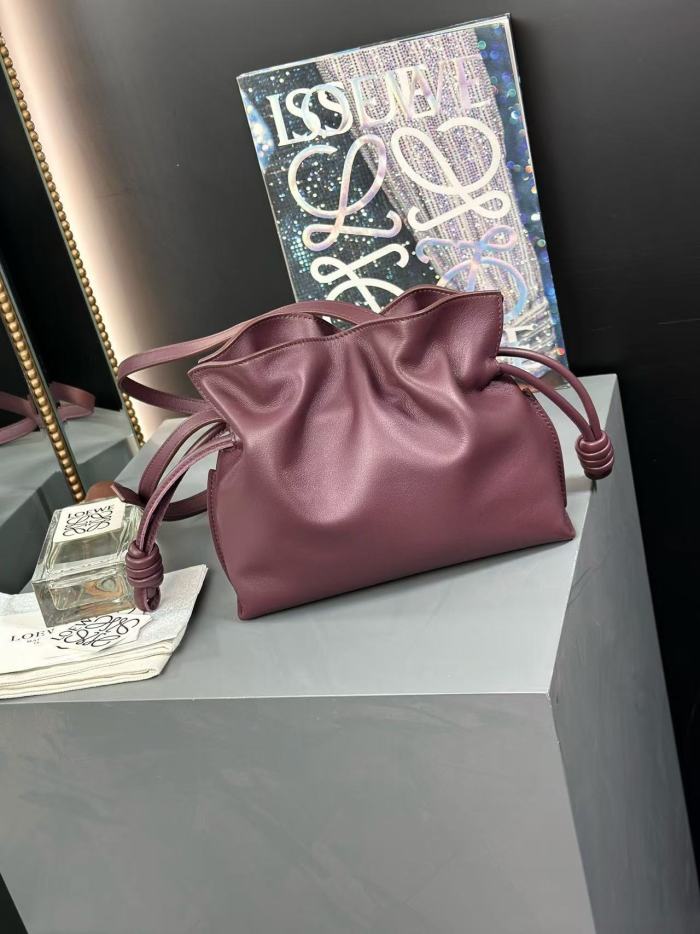 Mini Flamenco clutch in nappa calfskin“22.5*18*9CM”-006