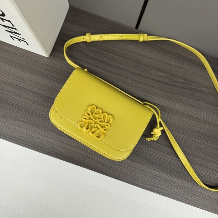 Goya Small Leather Shoulder Bag“19*13*6CM”-086=