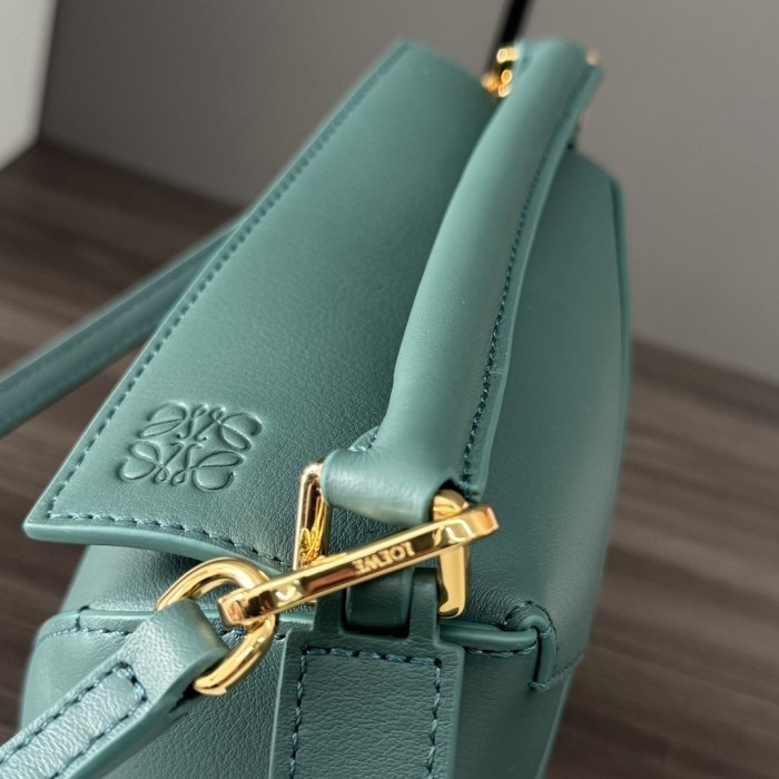 Puzzle Edge Bag In Soft Grained Calfskin“18*12.5*8CM”-035=