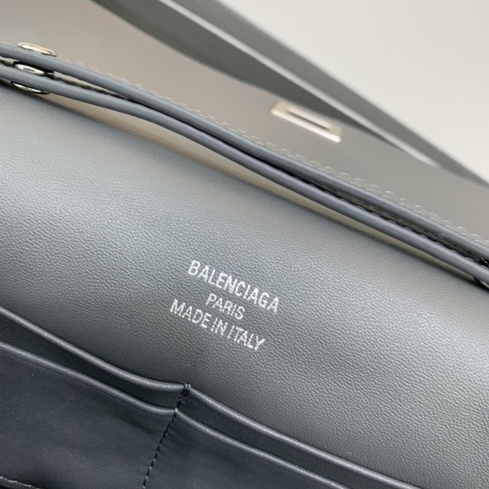 Bel Air Clutch On Strap“26*15*5CM”-0801=