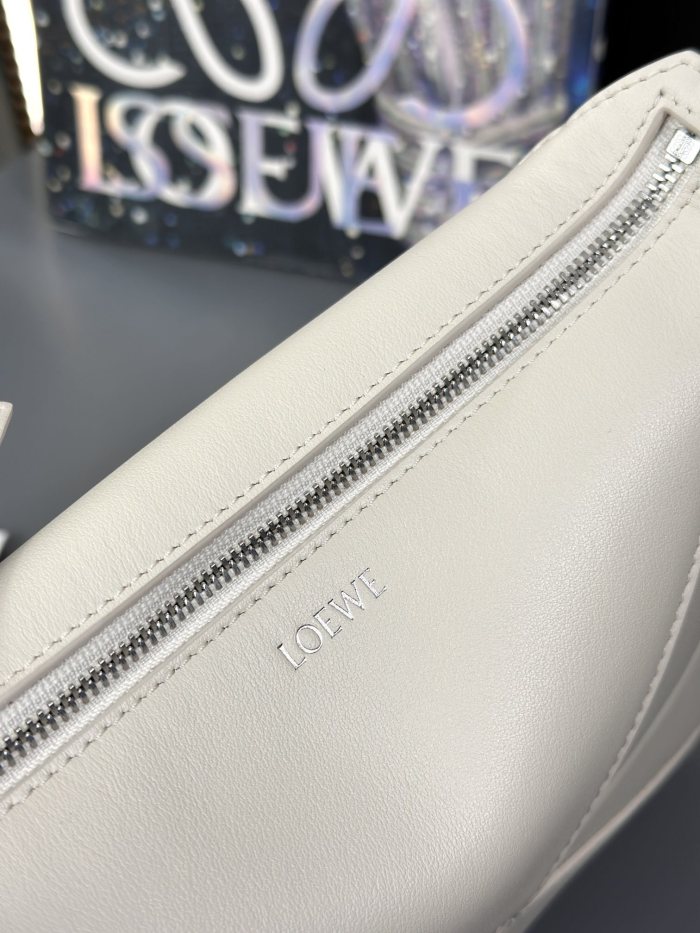Puzzle Fold pouch in shiny nappa calfskin“23*15.5*6.5CM”-055=
